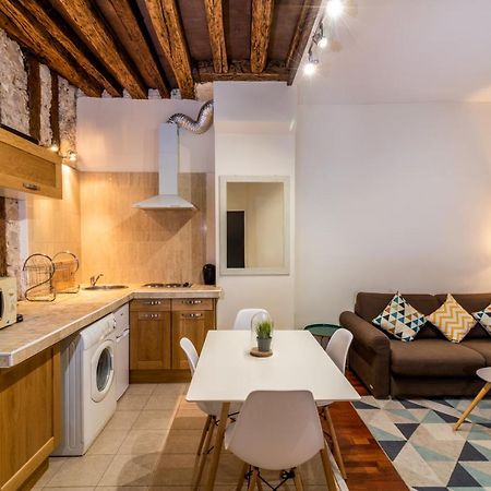 New Chic Flat : Le Marais - Place Des Vosges ปารีส ภายนอก รูปภาพ