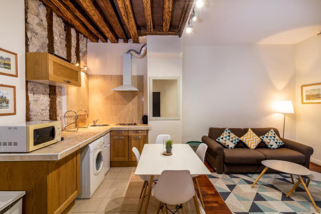 New Chic Flat : Le Marais - Place Des Vosges ปารีส ภายนอก รูปภาพ