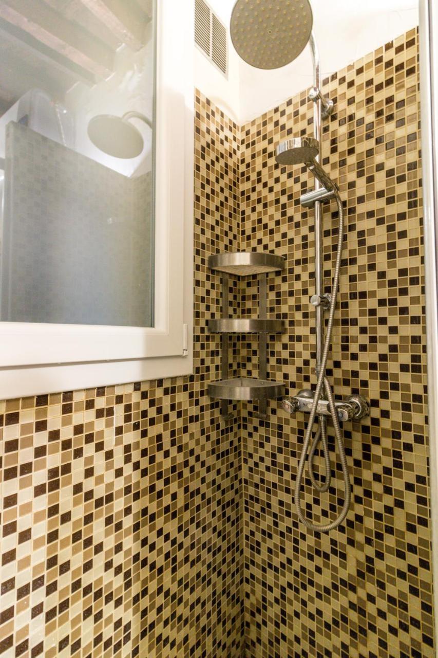 New Chic Flat : Le Marais - Place Des Vosges ปารีส ภายนอก รูปภาพ